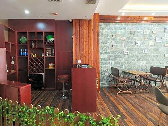 Ceheng Zhejiang Hotel