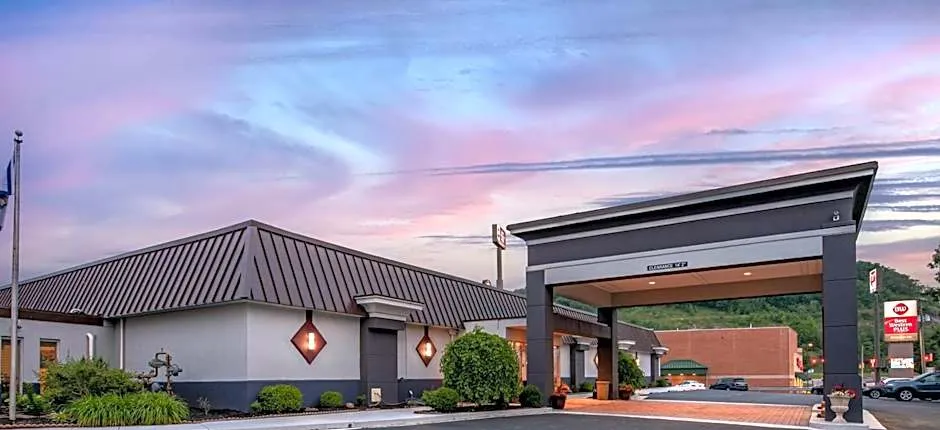 Best Western Plus Bridgeport Inn