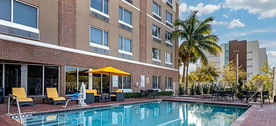 Cambria Hotel Ft Lauderdale, Airport South & Cruise Port