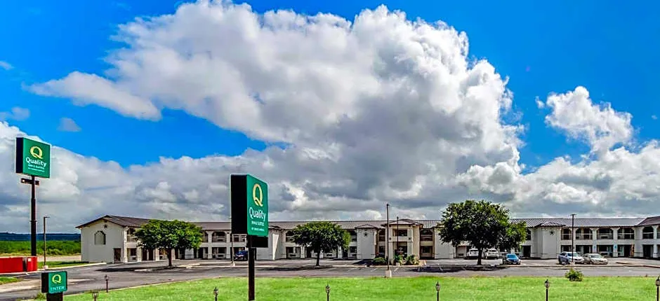 Quality Inn & Suites Junction