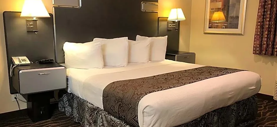 Casa Royal Inn