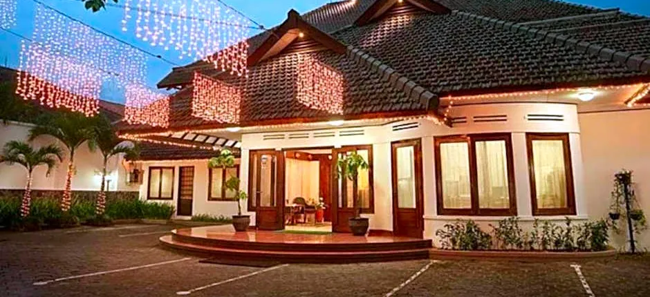 Paniisan Hotel