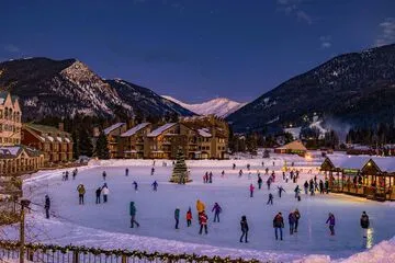 Premier 2br / walk To Slopes + Outdoor Heated Pool 2 Bedroom Condo by RedAwning