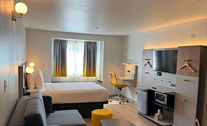 Microtel Inn & Suites by Wyndham Baton Rouge Airport