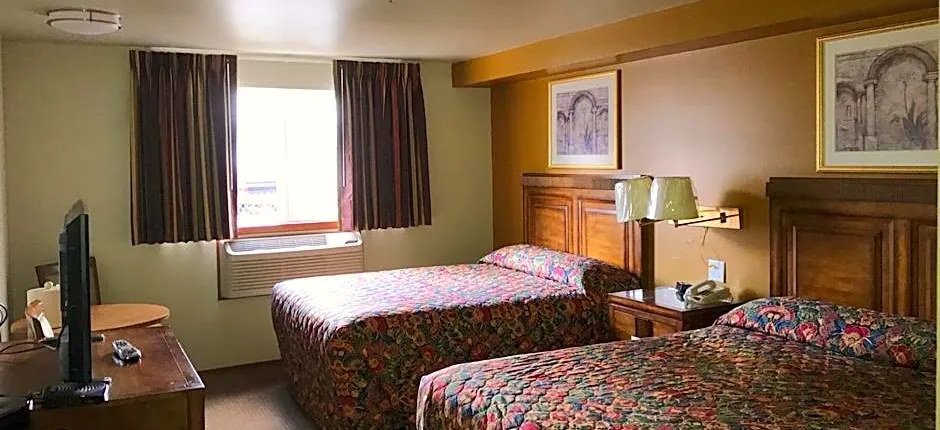 Bay City Motor Inn
