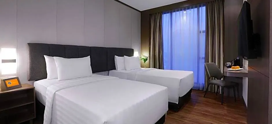 Harper Premier Nagoya Batam