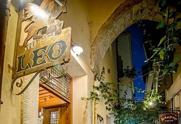 Leo Hotel