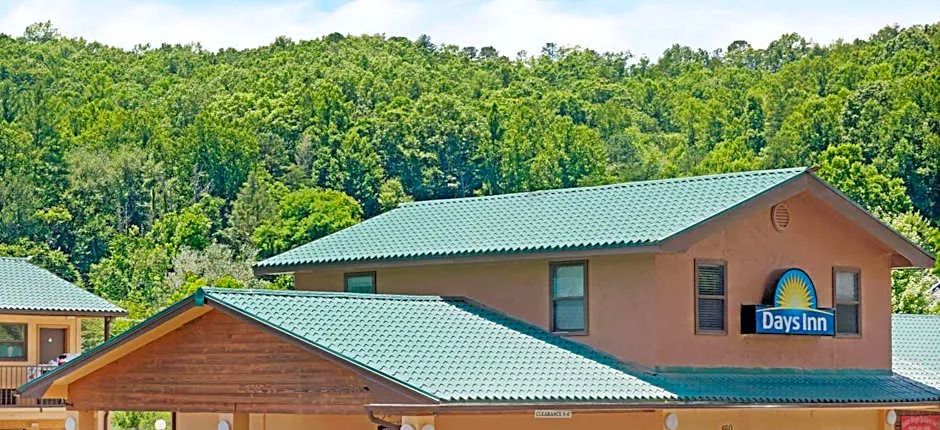 Days Inn by Wyndham Cherokee Near Casino