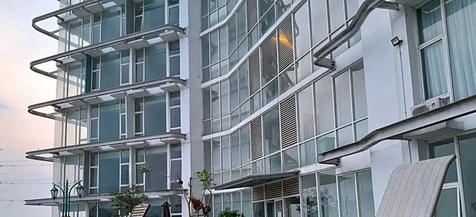 ROKET ROOM Majestic Point Serpong