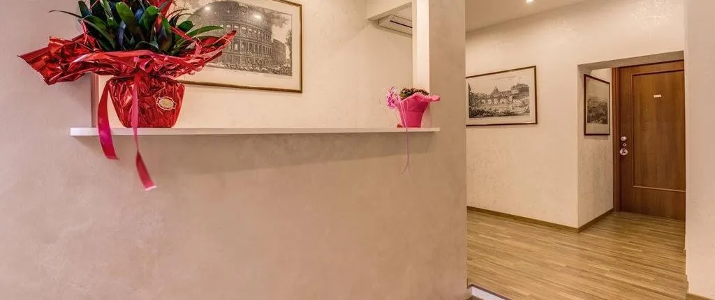 Top Floor Colosseo Guesthouse