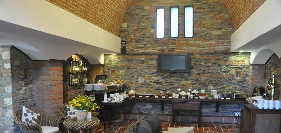 El Vino Hotel Suites