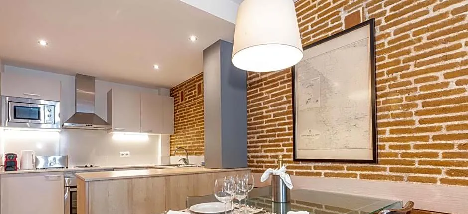 Serennia Cest Apartamentos Arc de Triomf