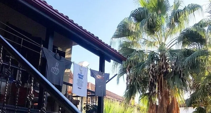 Old House Hostel & Pub
