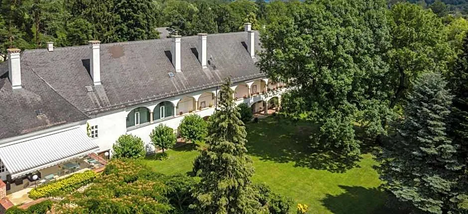 Boutique Hotel Zum Oberjäger, Schloss Lackenbach