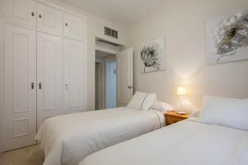 Apartamento cerca del Alcázar con garaje privado
