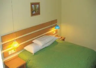 Home Inn (Guangzhou Guangdong University of Foreign Studies Baiyun Avenue)