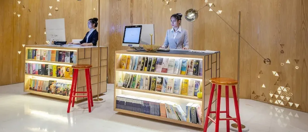 Shenzhen East Railway And Buji Subway Station Ranch Hotel