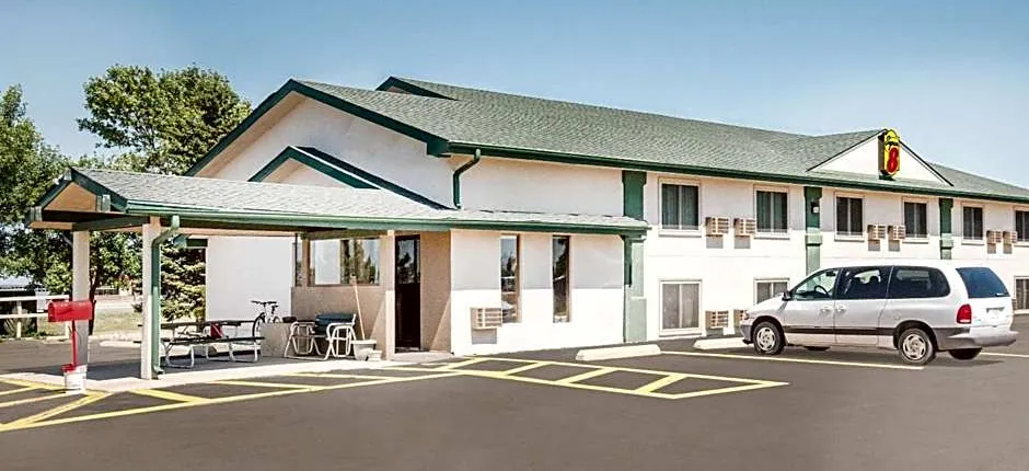 Super 8 by Wyndham Miller