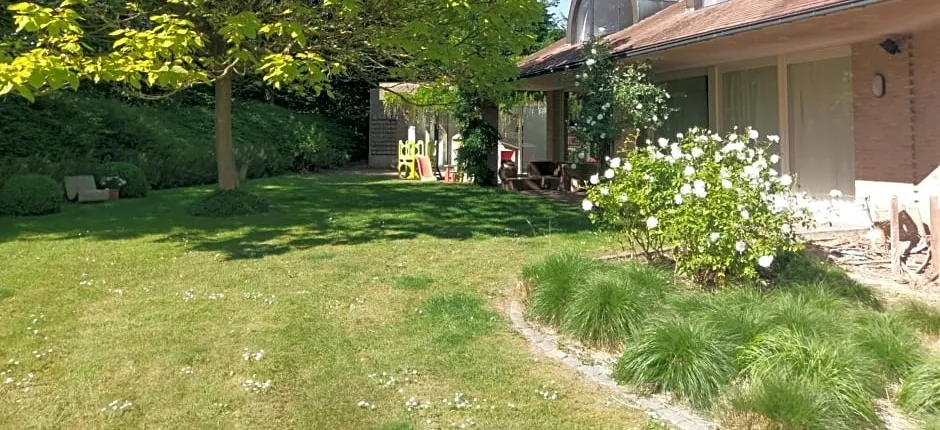 La Petite Bruyere De Renaix