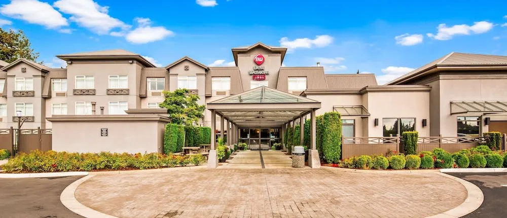 Best Western Plus Pitt Meadows Inn & Suites