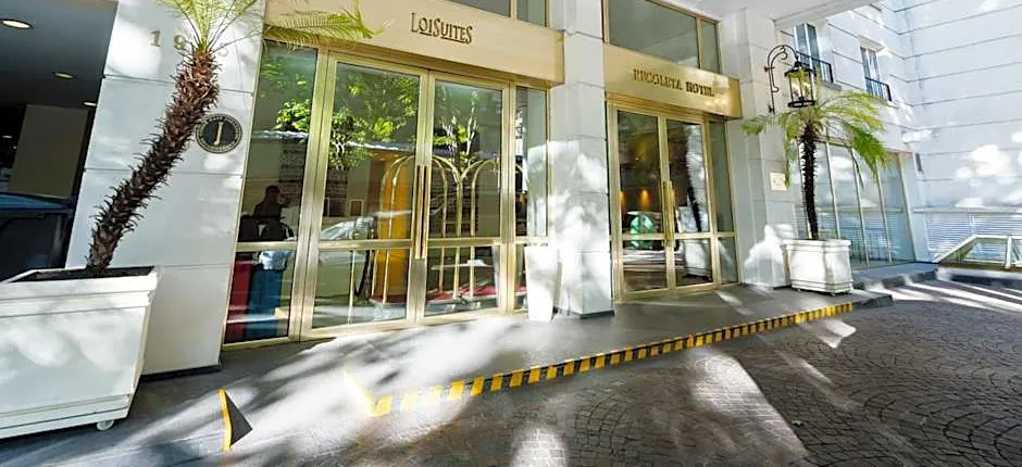 Loi Suites Recoleta Hotel