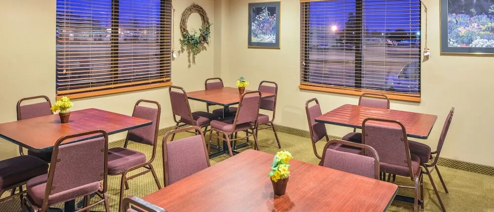 GuestHouse Inn & Suites Sioux Falls