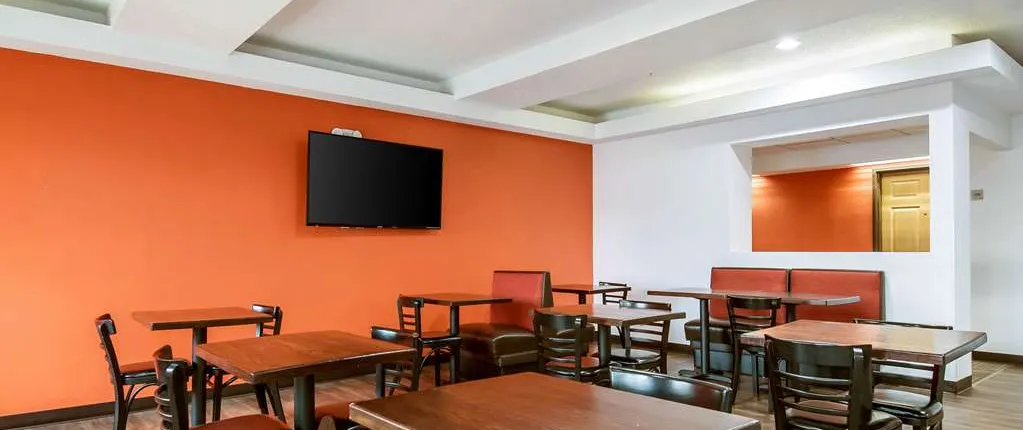 Econo Lodge Indianapolis