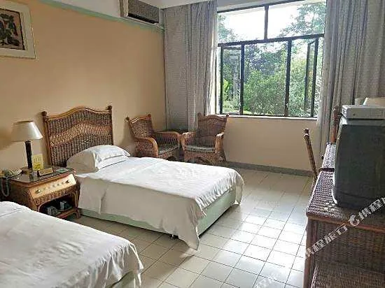 Wuzhi Mountain Tourism Villa