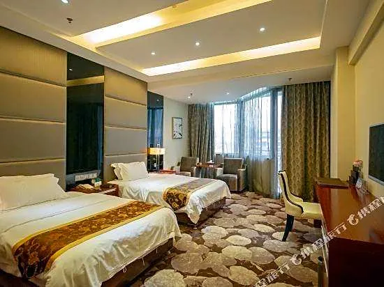 Grand Emperor Hotel