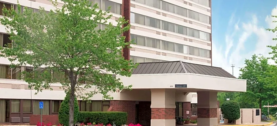 Wingate by Wyndham Springfield