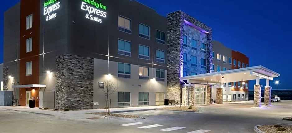 Holiday Inn Express & Suites - Denver NE - Brighton