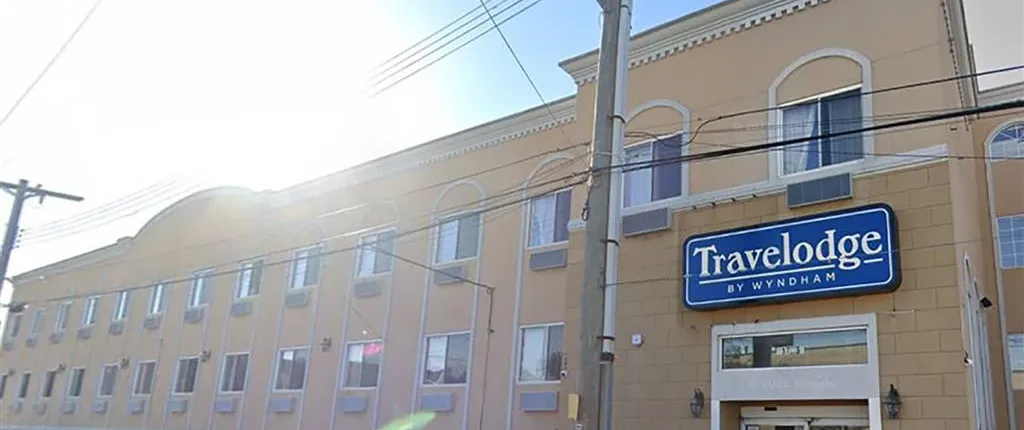 Travelodge By Wyndham Ozone Park