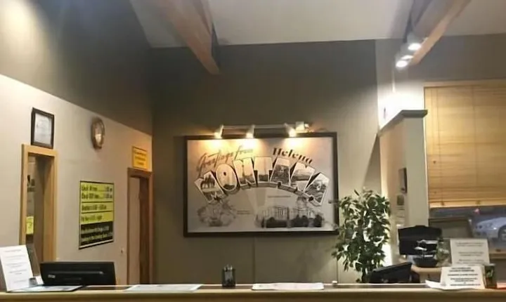 Super 8 by Wyndham Helena