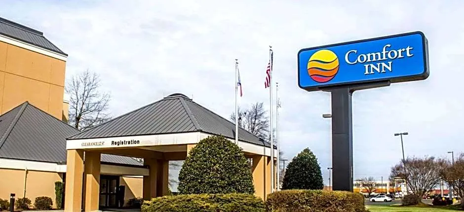Comfort Inn Fayetteville near Fort Bragg