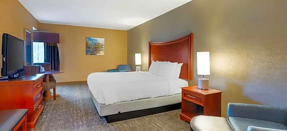 Clarion Inn