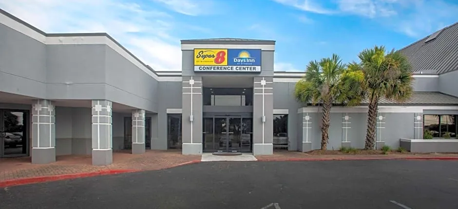 Days Inn by Wyndham Mobile I-65