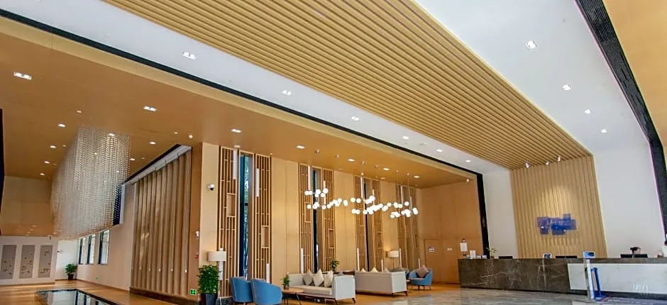 Holiday Inn Express Ya'an City Center