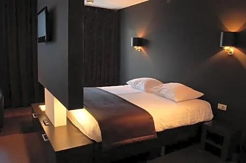 Hotel Victory