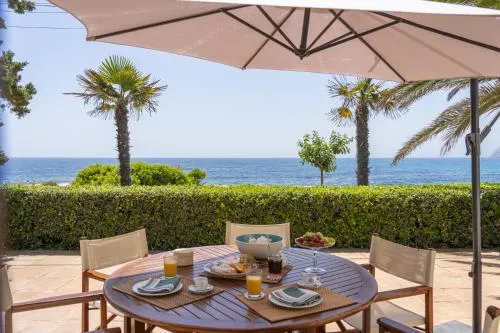 Casa Morant on the promenade MHM