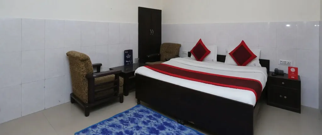 OYO 12868 Hotel City Lite