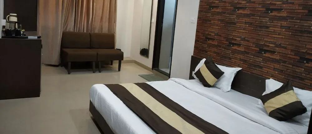 Abhinav Hotel