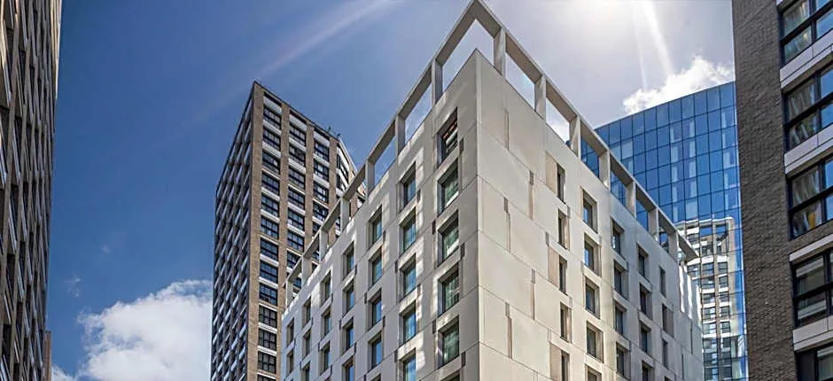 Clayton Hotel City of London