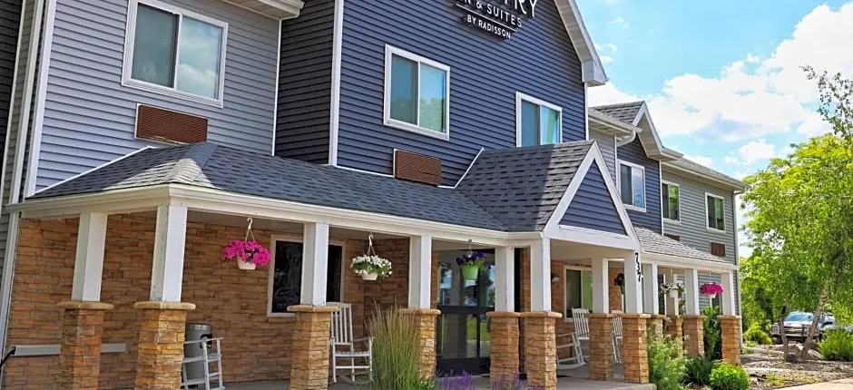 Country Inn & Suites by Radisson, Sparta, WI