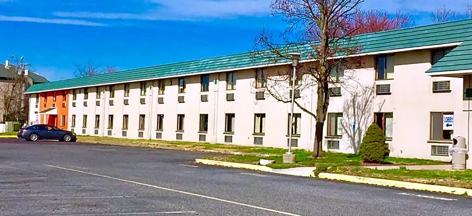 Red Carpet Inn