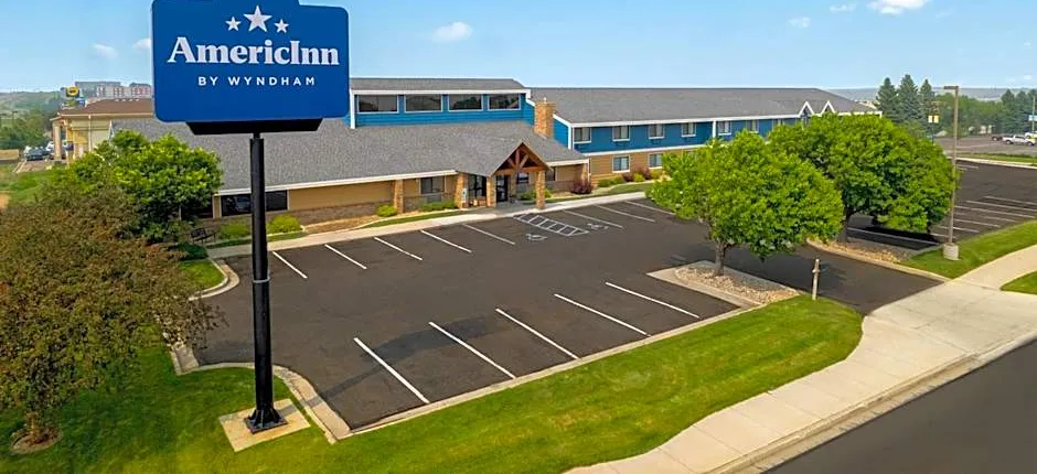 AmericInn by Wyndham Bismarck
