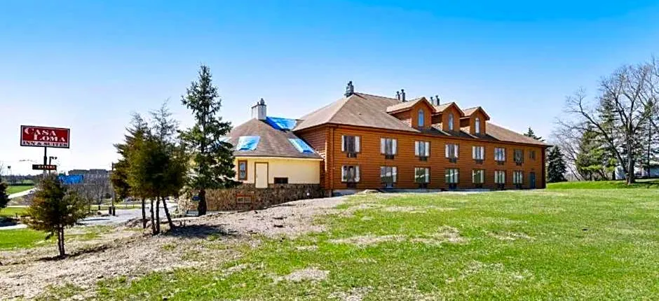 Casa Loma Inn & Suites by OYO Davenport IA near I-80