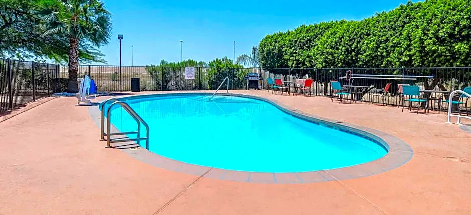 Motel 6-Apache Junction, AZ