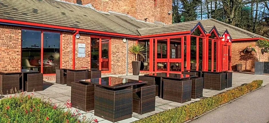 ibis London Luton Airport