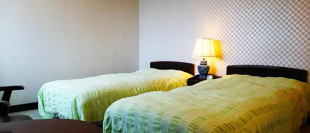 RICKSHAW INN