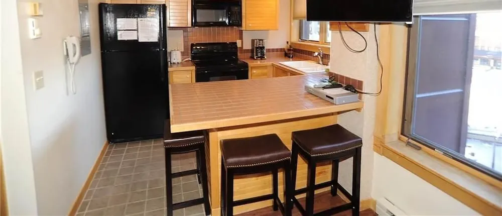 Peak 9 Inn- Liftside 4416 (Ski-in, Ski-out Resort)